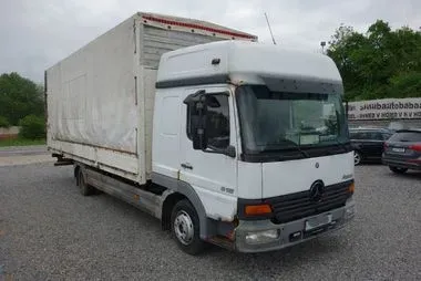 Mercedes Benz Atego 815/ 2002/ 996807 km (2)