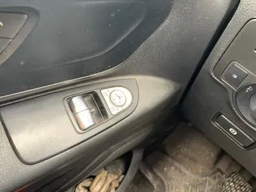 Mercedes Benz VITO 114 CDI /2015/512087 KM  (11)