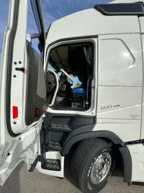 Volvo FH 500 / 2023 / 335 100 km (11)