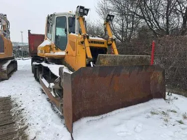 LIEBHERR PR 724 XL / 2011 / 17 400 m/h (2)