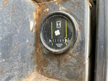 CASE 688B / 1995 / 22 159 m/h (2)