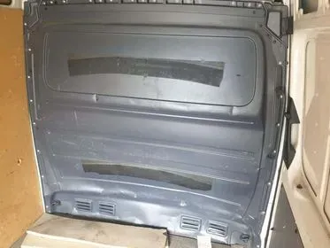 VOLKSWAGEN CRAFTER 2EKE2 / 2011 / 183 000 km (10)