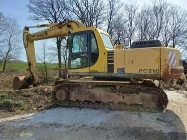 KOMATSU PC210 / 2000 / 19 765 m/h (2)