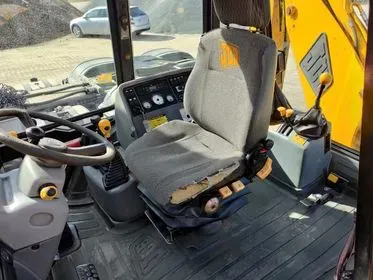 JCB 3CX backhoe loader/ 1997/19764 motohours  (13)