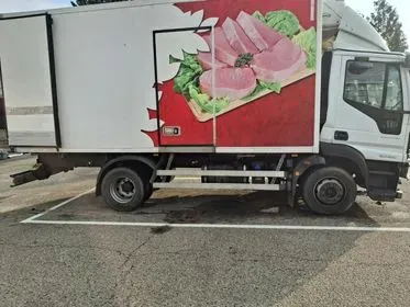 Iveco 120 E / 2023 / 76 000 km (5)