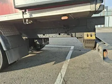 Iveco 120 E / 2023 / 76 000 km (10)