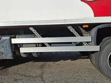 Iveco 120 E / 2023 / 76 000 km (11)