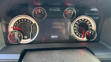 RAM 1500 / 2015 / 184 000 km (6)