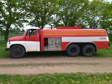 TATRA 138 CAS 32 / 1996 / 20 200 km (1)