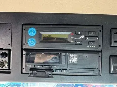 Mercedes-Benz ACTROS 2551 / 2018 / 657 700 km (25)