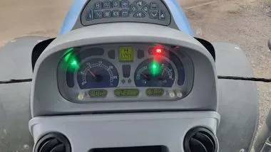 New Holland T6050 / 2012 / 13 300 m/h (16)