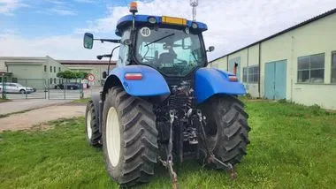 New Holland T6050 / 2012 / 13 300 m/h (5)
