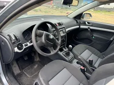 ŠKODA Octavia Combi 1.9 TDI/ 26.9.2006/ 630.979 km (7)