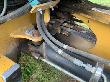 CAT 906 H/ 2008/ 15716 km (14)