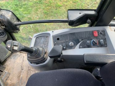 CAT 906 H/ 2008/ 15716 km (30)