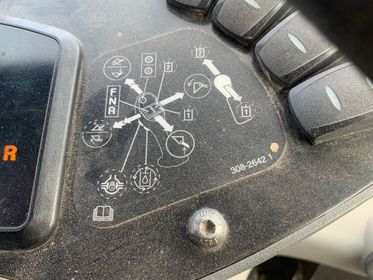 CAT 906 H/ 2008/ 15716 km (31)