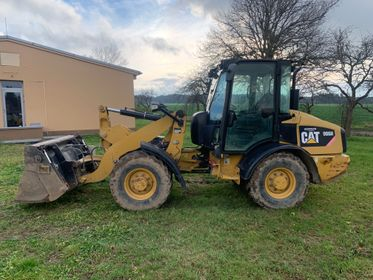 CAT 906 H/ 2008/ 15716 km (4)