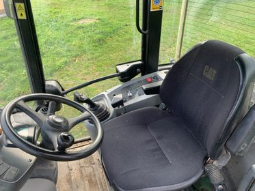 CAT 906 H/ 2008/ 15716 km (25)