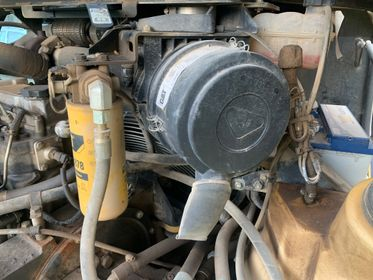 CAT 906 H/ 2008/ 15716 km (45)