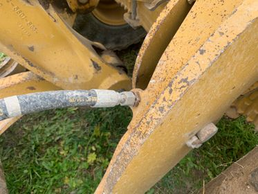 CAT 906 H/ 2008/ 15716 km (50)