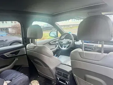 Audi Q7 / 2018 / 200 000 km (7)