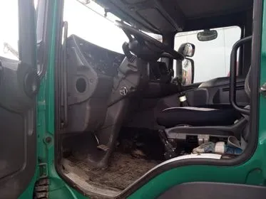 Scania 94d 220 / 1999 / 374 325 km (9)