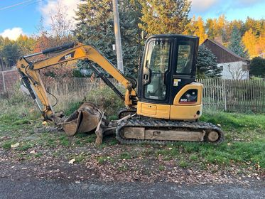 CAT 305 C (2)
