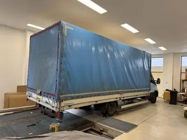 IVECO IS52CI2AA + VEZEKO / 2020 / 295 400 km (2)