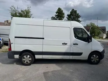 Renault Master / 2016 / 396 000 km (3)