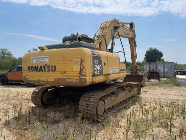 KOMATSU PC240 NLC 8 (16)