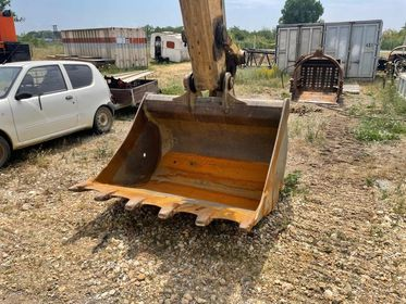 KOMATSU PC240 NLC 8 (7)