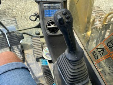 KOMATSU PC240 NLC 8 (14)