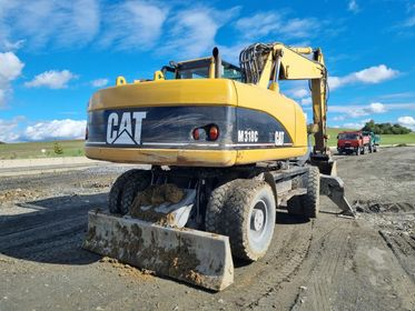 CAT M318 C (2)