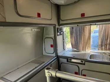 Renault Trafic T4X / 1983 /  262 147 km (24)