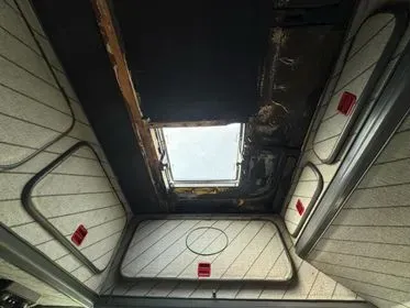 Renault Trafic T4X / 1983 /  262 147 km (20)