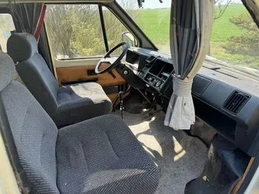 Renault Trafic T4X / 1983 /  262 147 km (15)