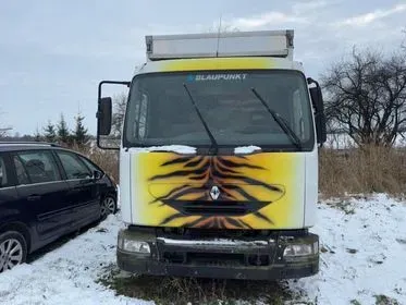 Renault Midlum 180 / 2000 / 850 000 km (2)