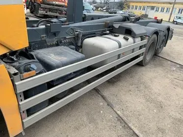 Mercedes Benz Actros 2542L/ 2016/ 6x2 (15)