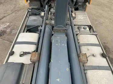 Mercedes Benz Actros 2542L/ 2016/ 6x2 (25)