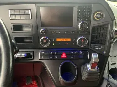 Mercedes Benz Actros 2542L/ 2016/ 6x2 (54)