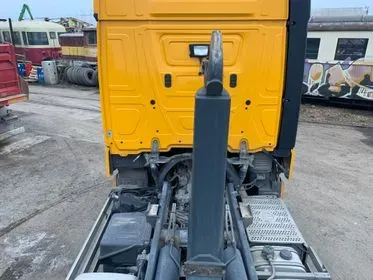 Mercedes Benz Actros 2542L/ 2016/ 6x2 (11)