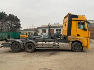 Mercedes Benz Actros 2542L/ 2016/ 6x2 (4)