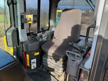 KOMATSU D65EX-16 / 2011 (13)