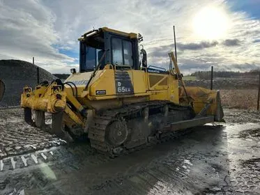 KOMATSU D65EX-16 / 2011 (5)