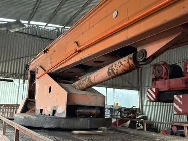 TATRA T 815 PJ 28 170 6x6.1 / 1989 (11)