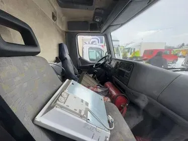 Renault Midlum 180 / 2001 / 485 000 km  (3)