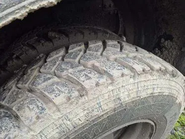 RENAULT KERAX 450.32 PR 8X4 / 2010 (4)