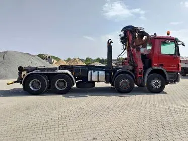 Mercedes Benz Actros 4144 8x4/ 2007/ 438000km/ EURO 4/ container carier/crane (4)