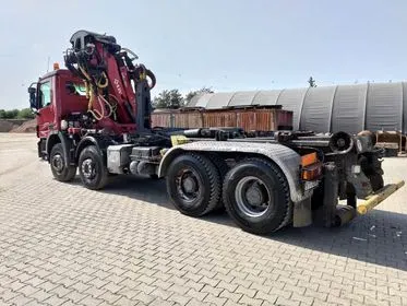 Mercedes Benz Actros 4144 8x4/ 2007/ 438000km/ EURO 4/ container carier/crane (8)