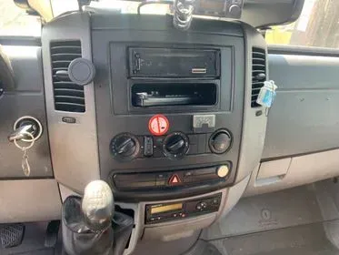 VW CRAFTER Double Cab 2,5TDI/ 2007/ 900000 km  (12)